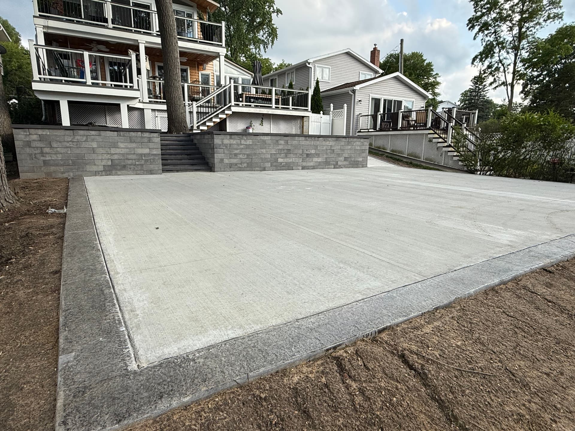 Gallery photos for Concrete, Retaining Wall, and Outdoor Lighting Done Right: Image #3